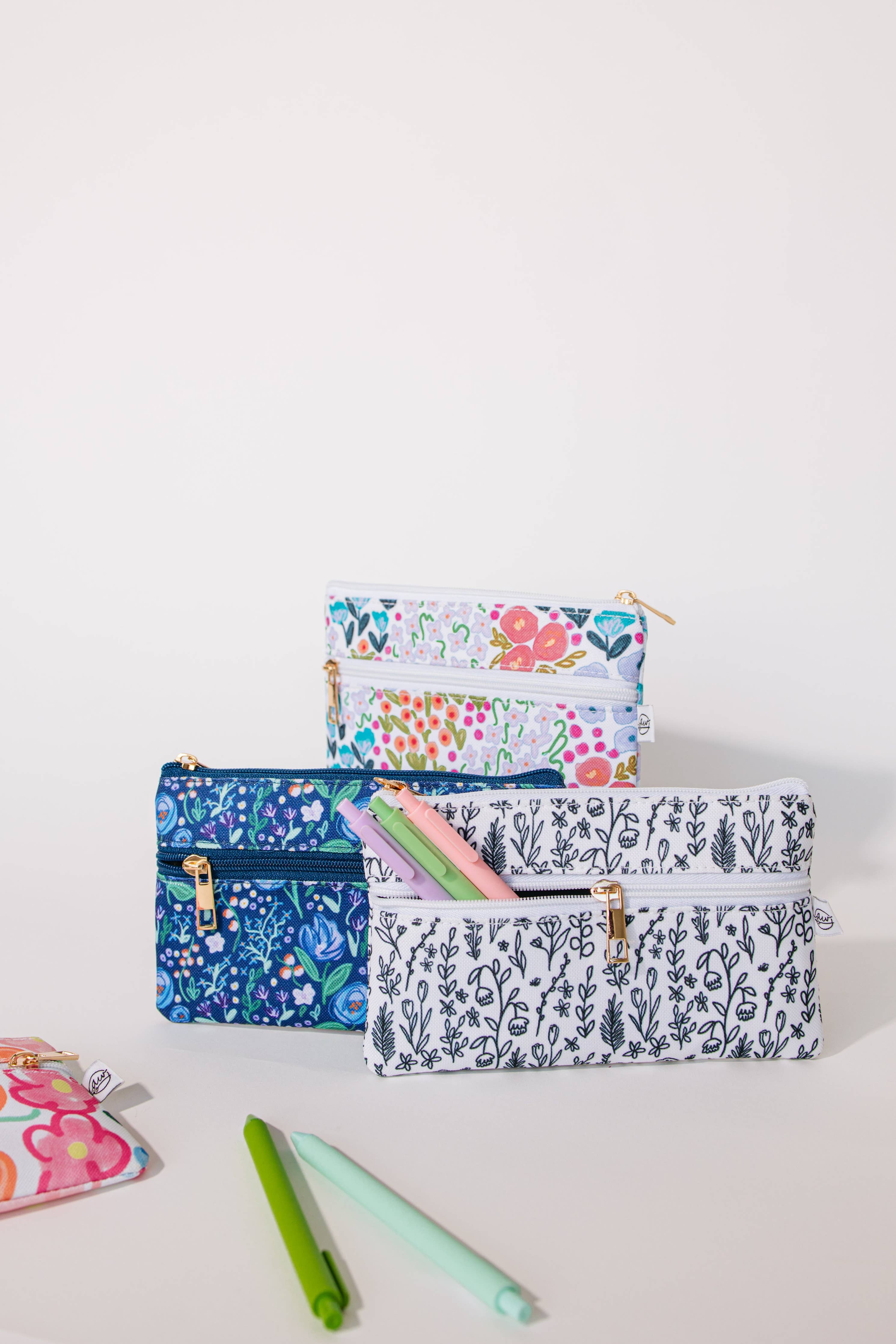 Ellender White Floral Pencil Pouch