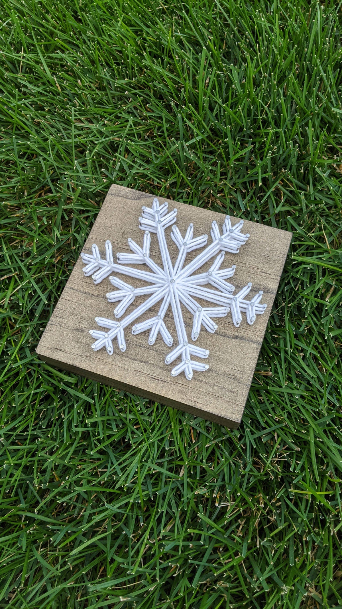 Snowflake String Art - Arrow Line
