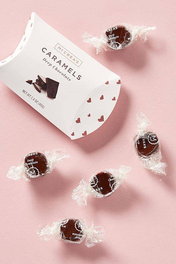 Deep Chocolate Caramel | Pillow Box