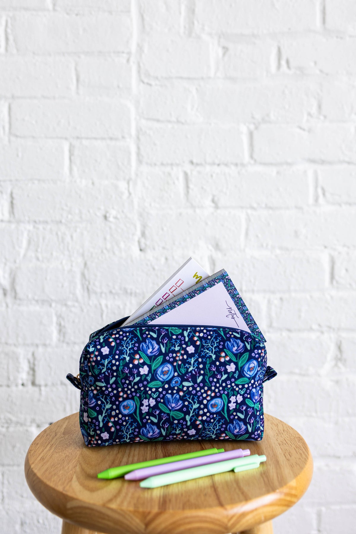 Alison Floral Zipper Pouch