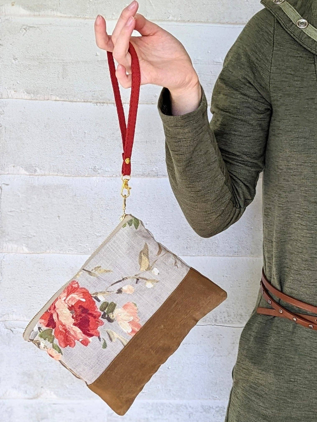 Antique Roses Wristlet Purse
