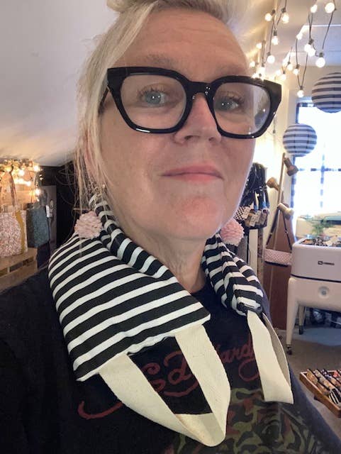Warm & Cool Therapy Wrap | Black & White Stripe