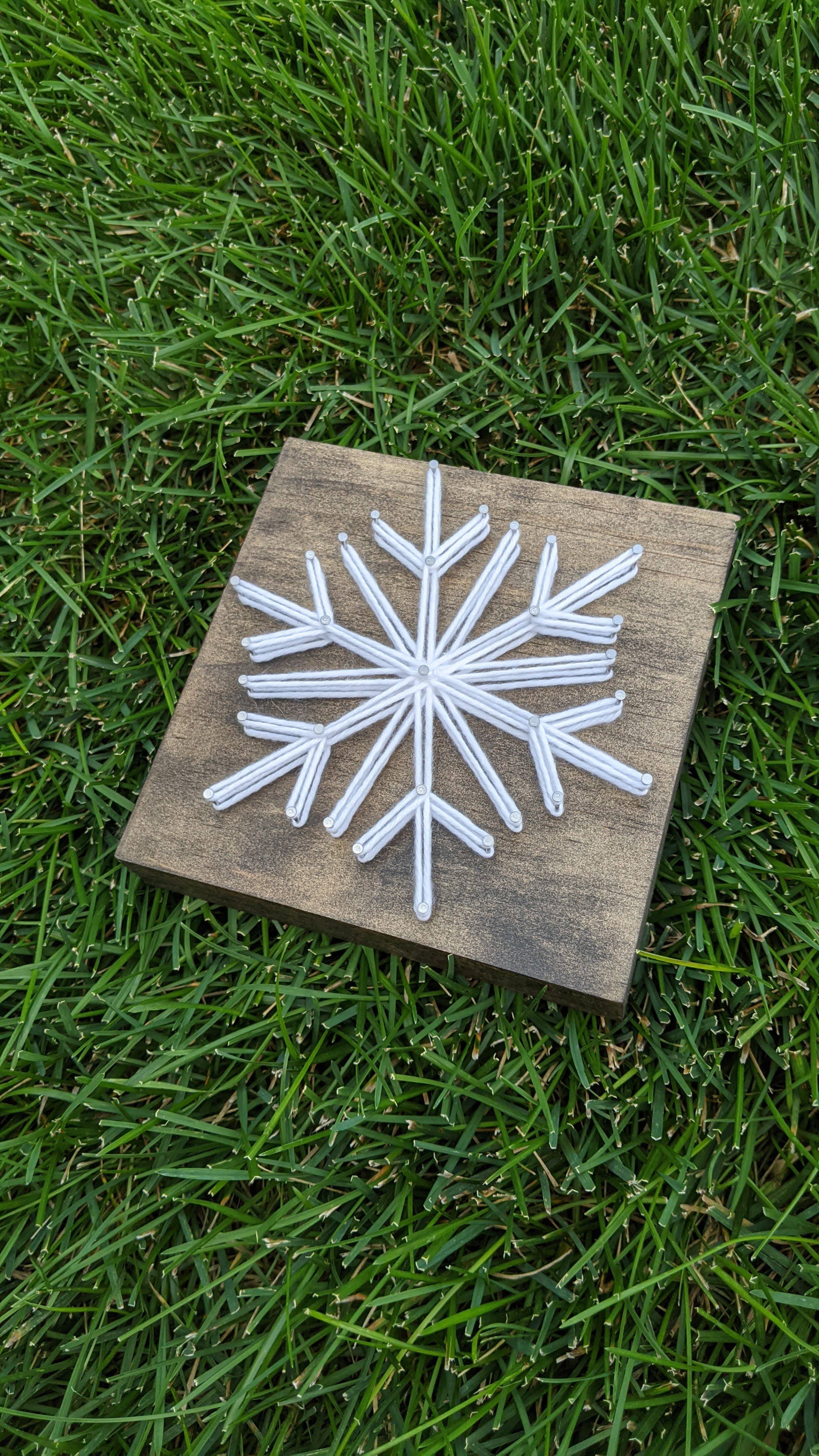 Snowflake String Art - Simple