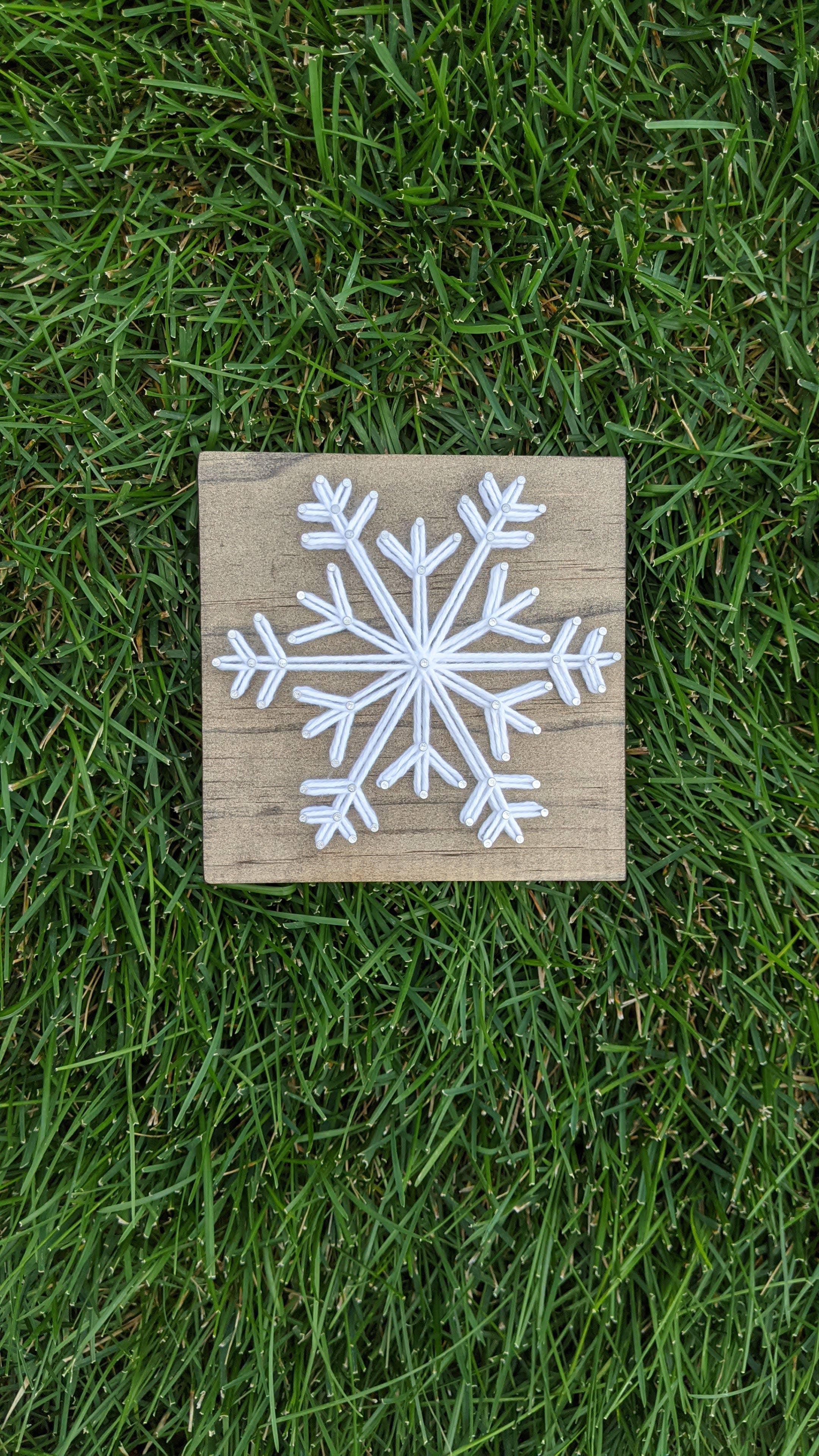 Snowflake String Art - Arrow Line