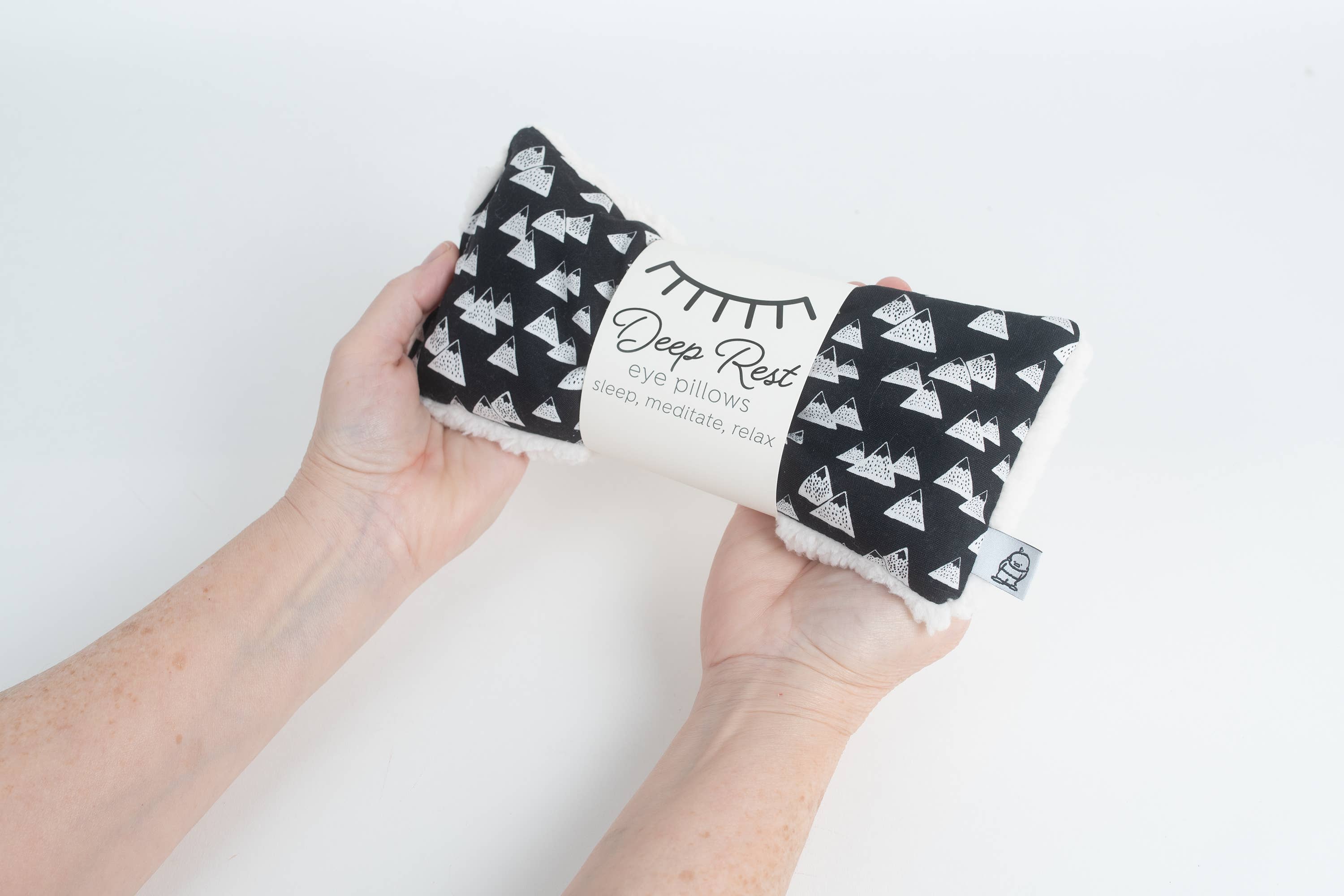 Deep Rest Eye Pillow | Snow Cap